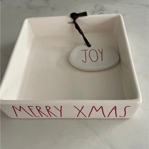Rae Dunn Christmas napkin holder